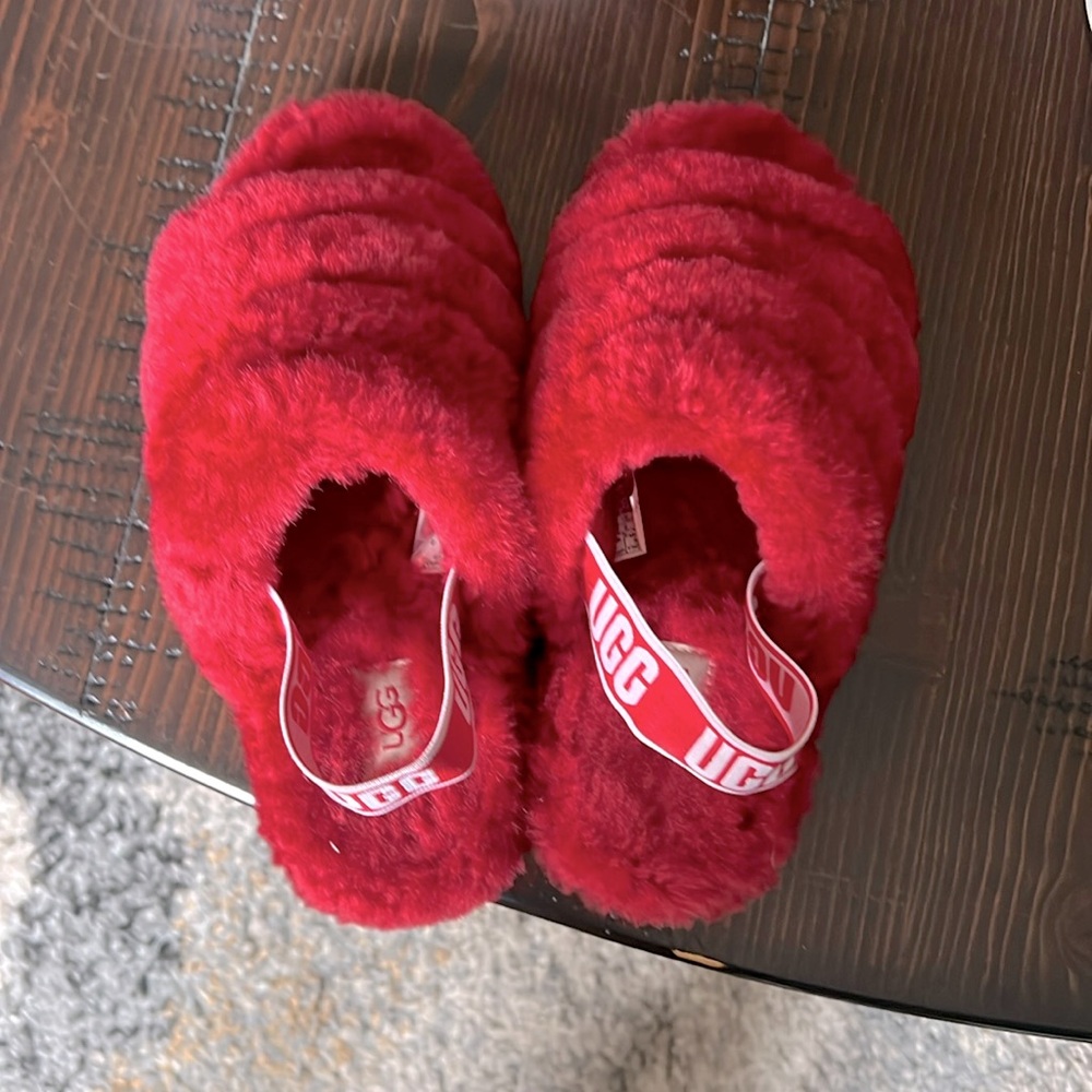 Uggs slippers